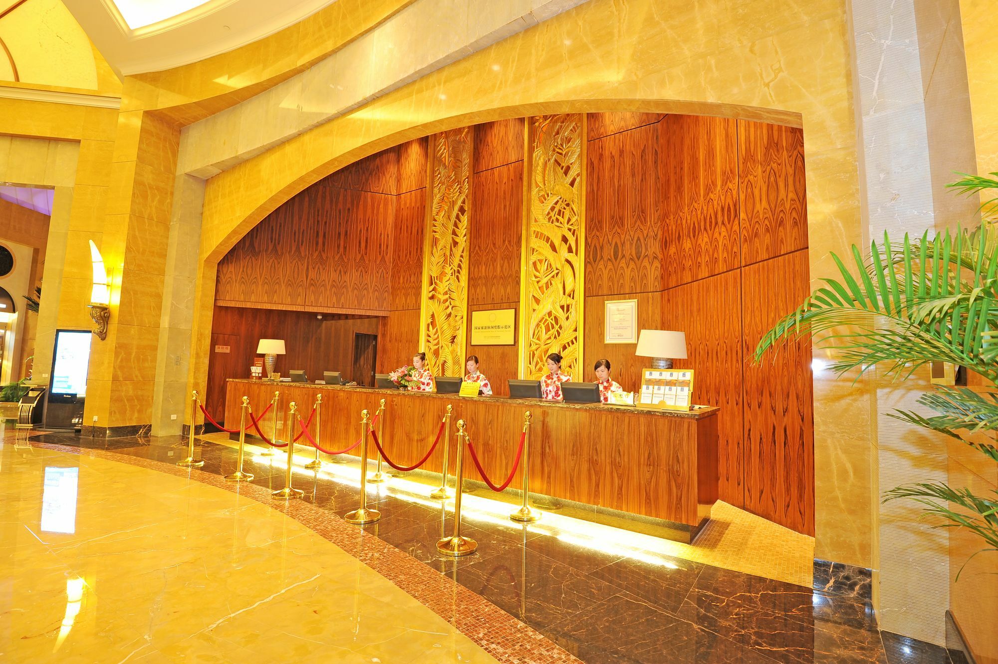 ג'וחאי Ocean Spring Grand Metropark Hotel מראה חיצוני תמונה
